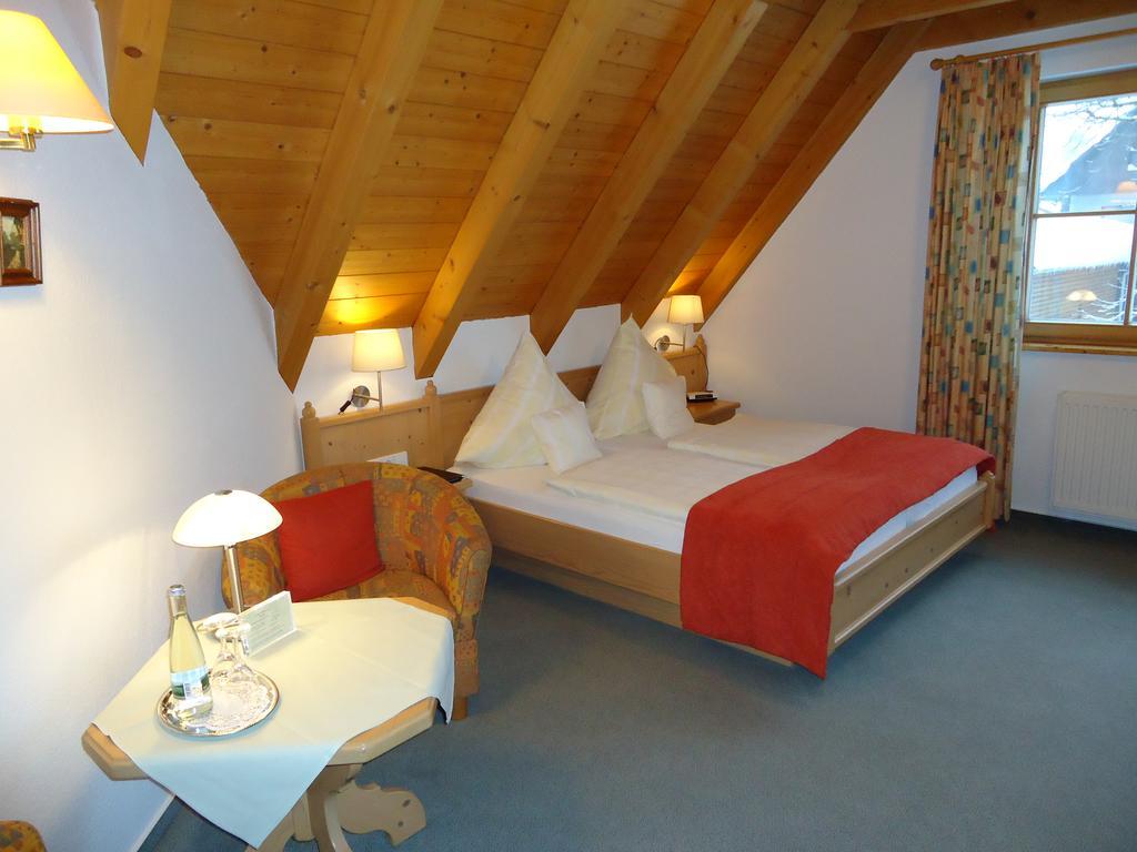 Berghotel Schiller Schonach im Schwarzwald Екстер'єр фото